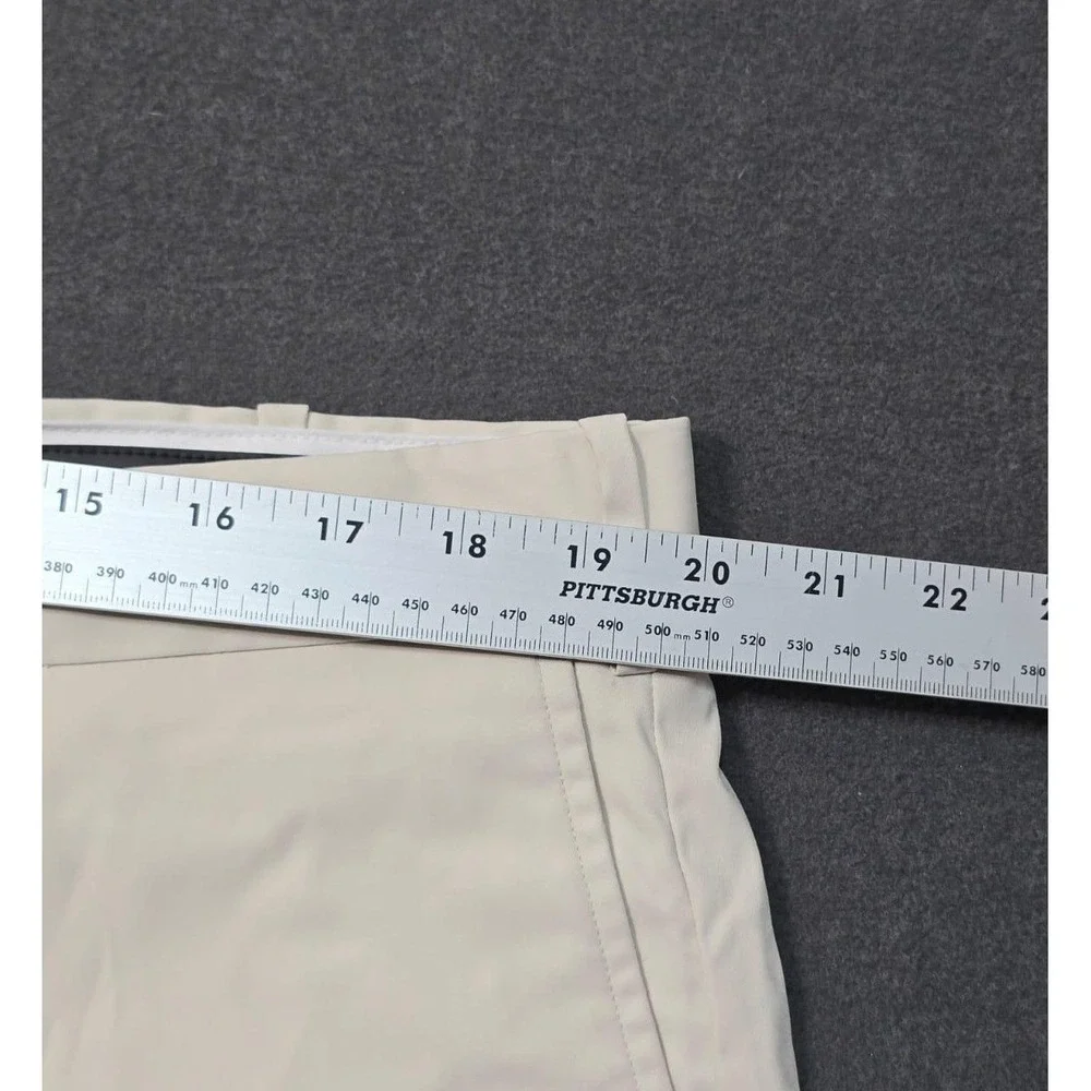RLX Ralph Lauren Tailored Fit Golf Shorts Mens Beige Sand Flat Front Size 38 NWT